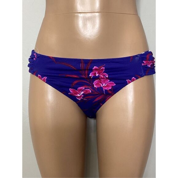 New. Tommy Bahama floral reversible bikini bottom. Extra large. . Retails $79 - Picture 2 of 12